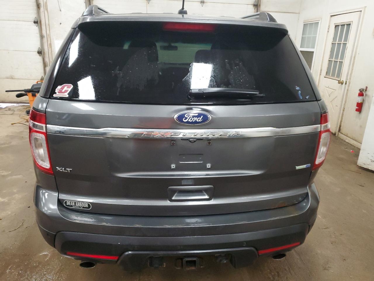 2015 Ford Explorer - Image 6
