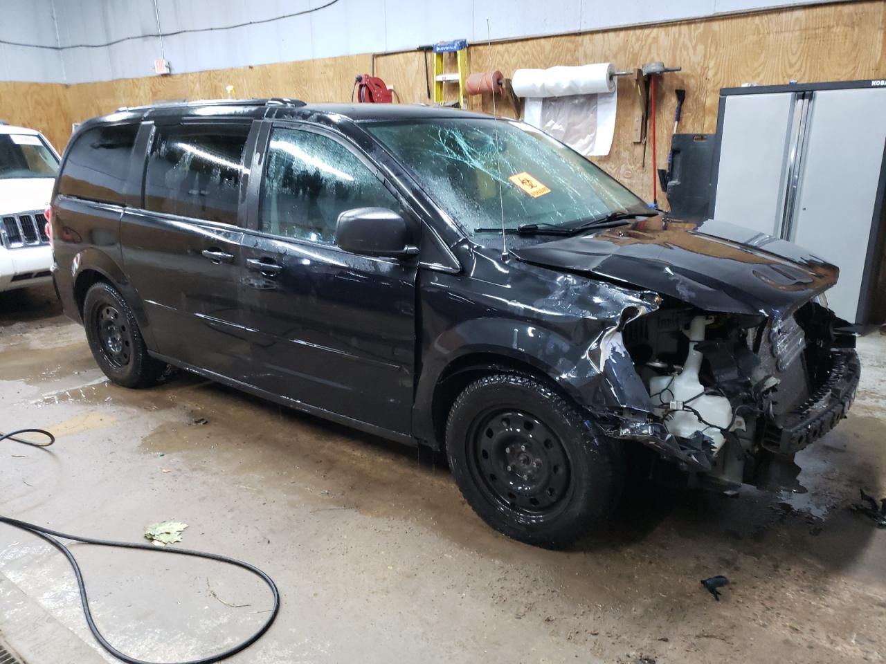 2C4RDGBG3FR732054 2015 Dodge Grand Caravan Se