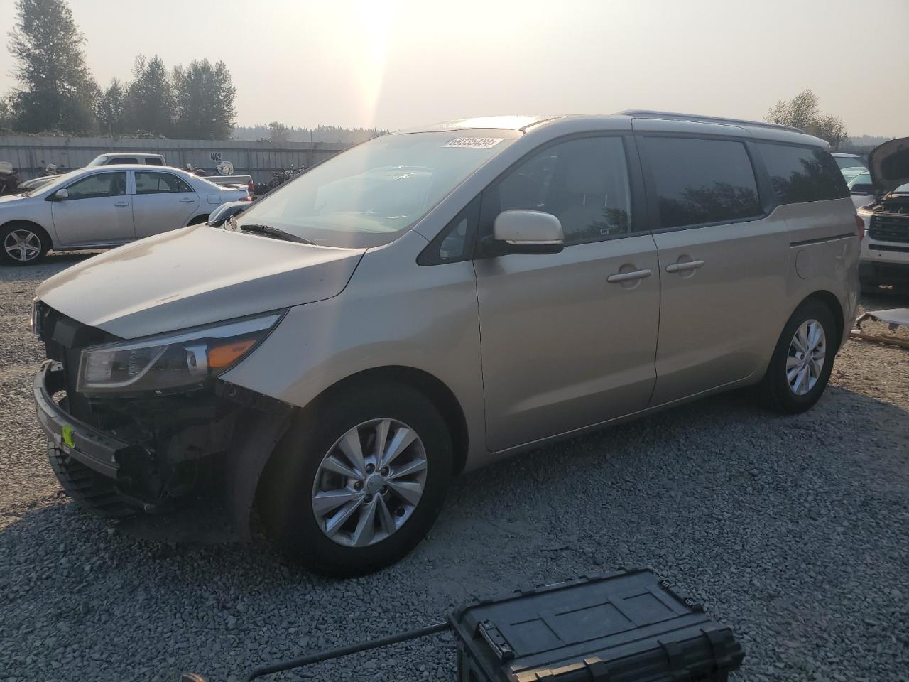 KNDMB5C14G6098454 2016 KIA SEDONA - Image 1