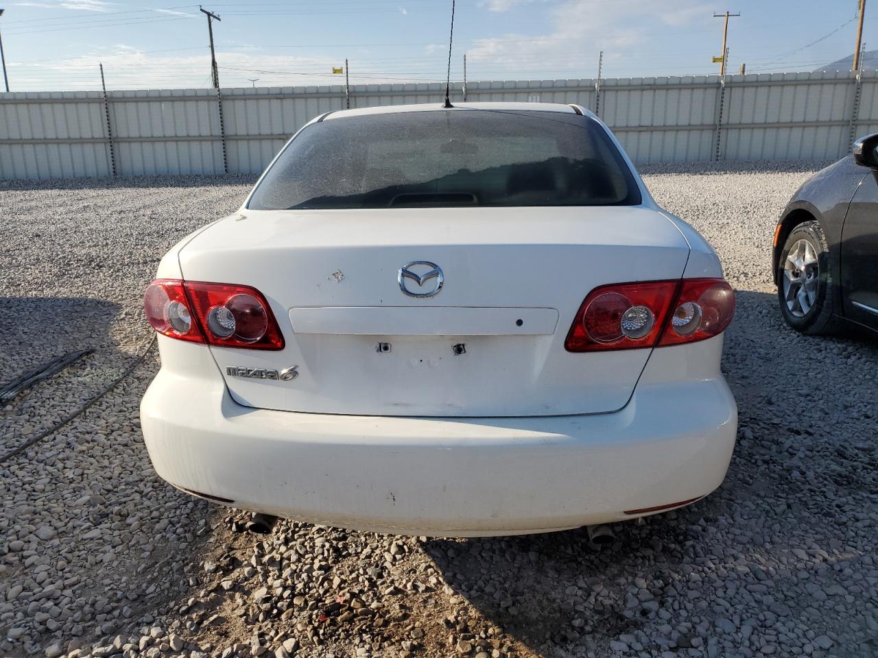 2004 Mazda 6 I VIN: 1YVFP80C145N31418 Lot: 70323084