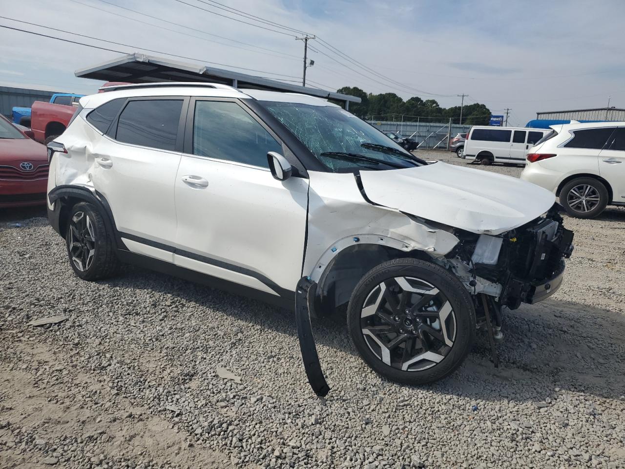 2024 Kia Seltos - Image 4
