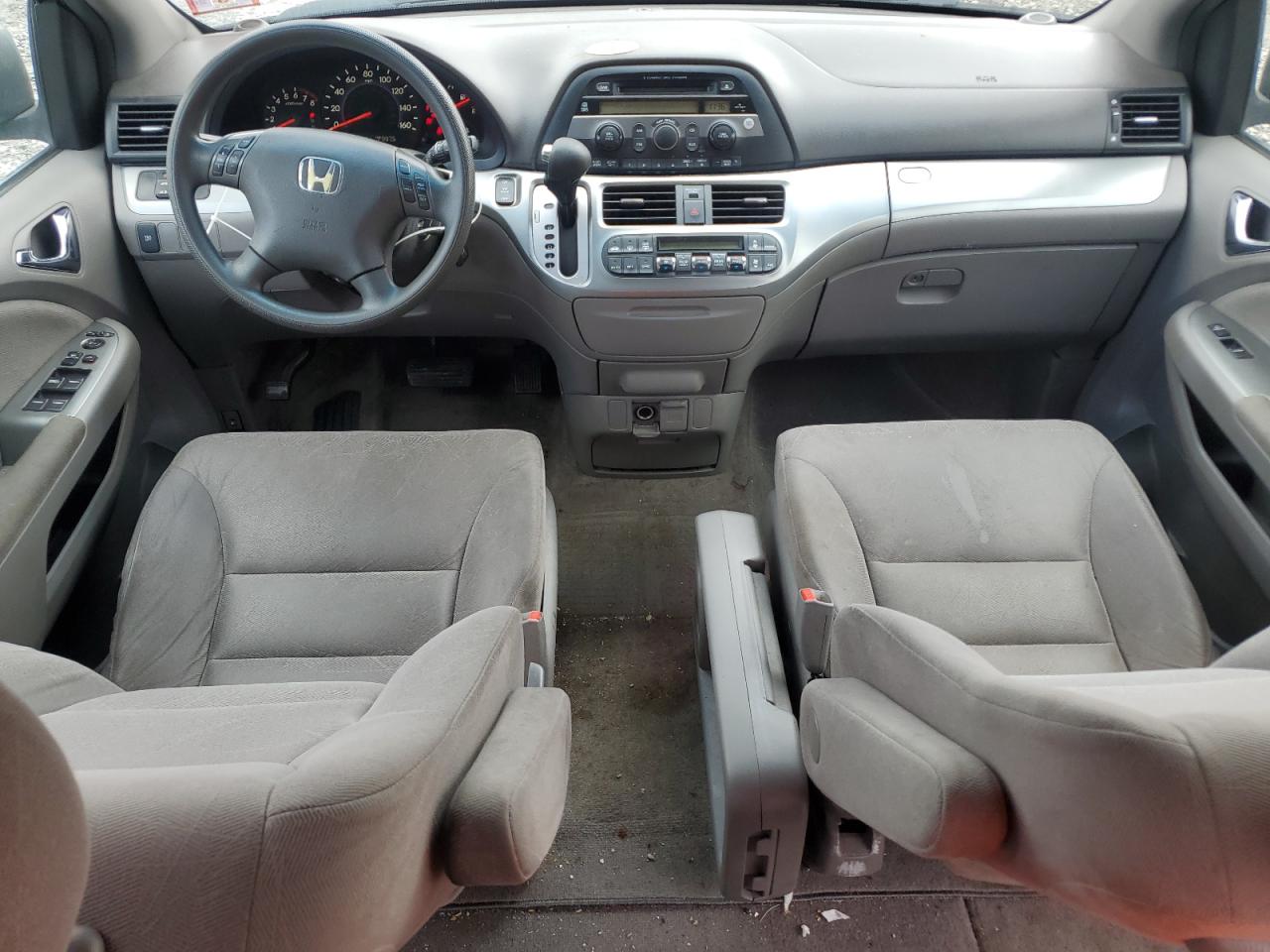 2010 Honda Odyssey - Image 8