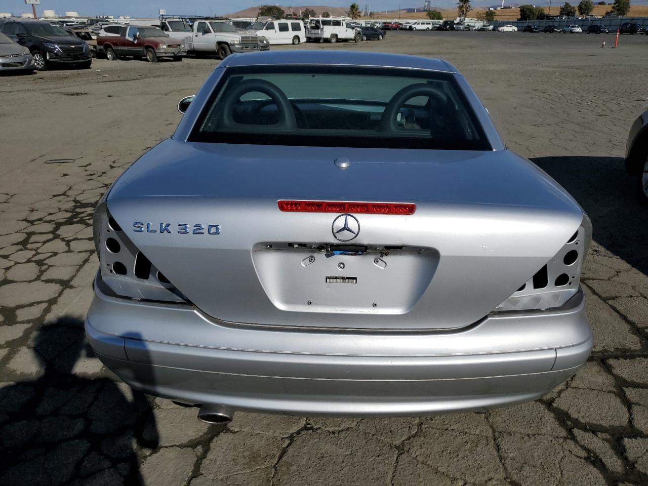 WDBKK65F14F307519 2004 Mercedes-Benz Slk 320