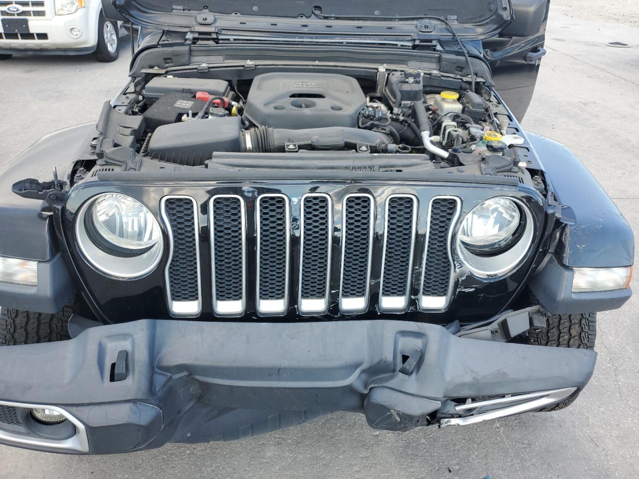 1C4HJXEN1JW314929 2018 Jeep Wrangler Unlimited Sahara