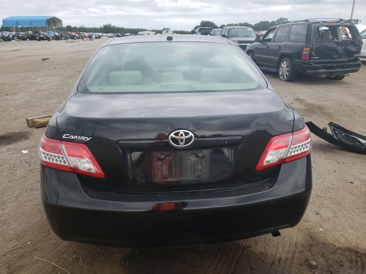 4T1BF3EK1BU723365 2011 Toyota Camry Base