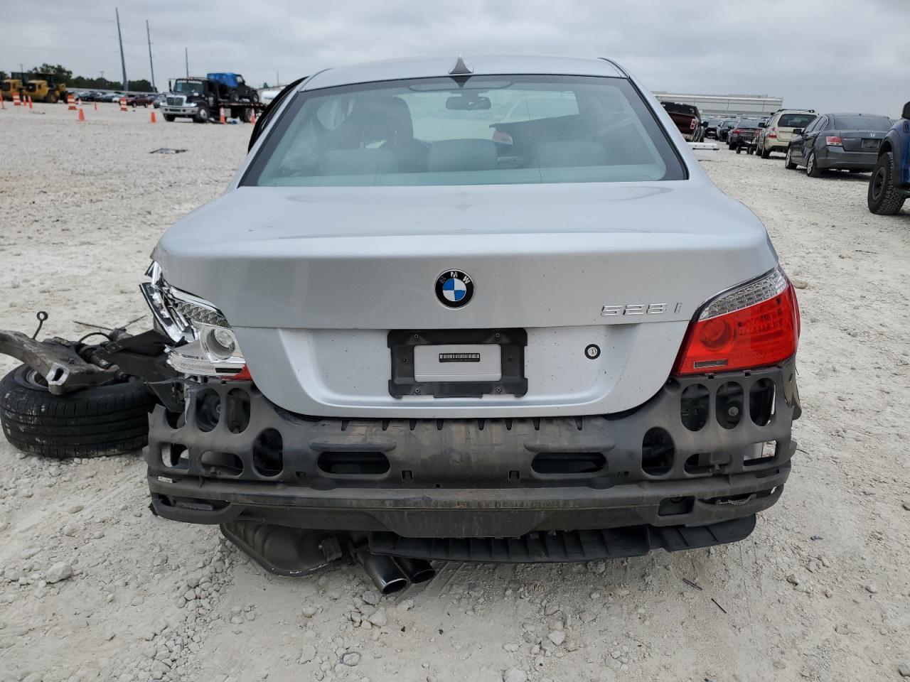 WBANU53578C116933 2008 BMW 528 I