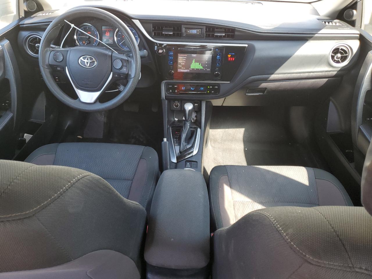 2018 Toyota Corolla L VIN: 2T1BURHE3JC087112 Lot: 69138724