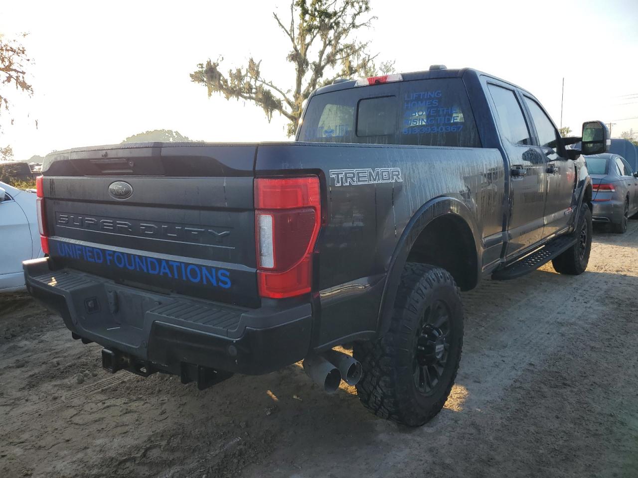 2022 Ford F350 - Image 3