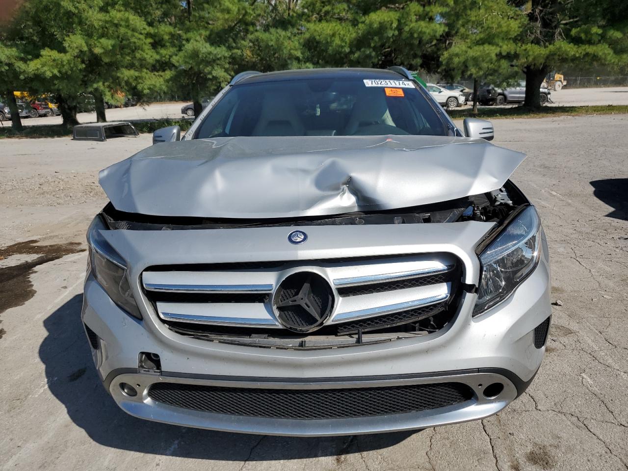 VIN WDCTG4GBXFJ050036 2015 MERCEDES-BENZ GLA-CLASS no.5