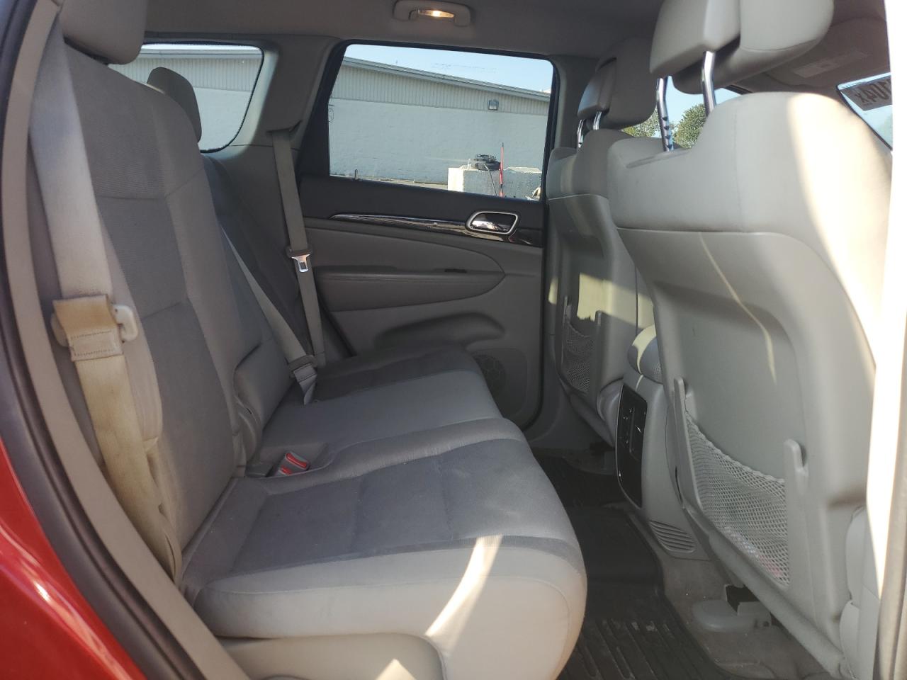 2011 Jeep Grand Cherokee - Image 12