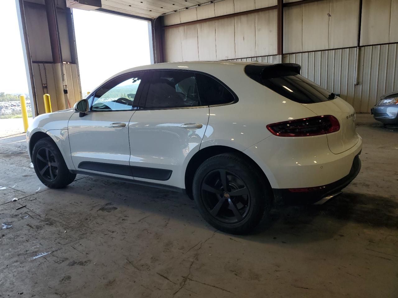 2018 Porsche Macan VIN: WP1AA2A54JLB22351 Lot: 69977904