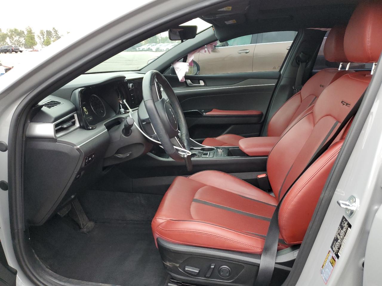 2022 Kia K5 - Image 7