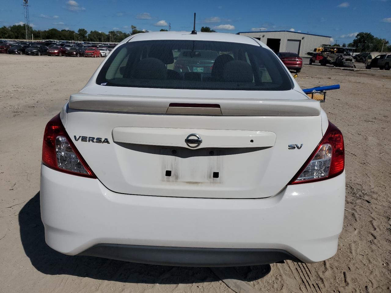 3N1CN7AP6JL865615 2018 Nissan Versa S