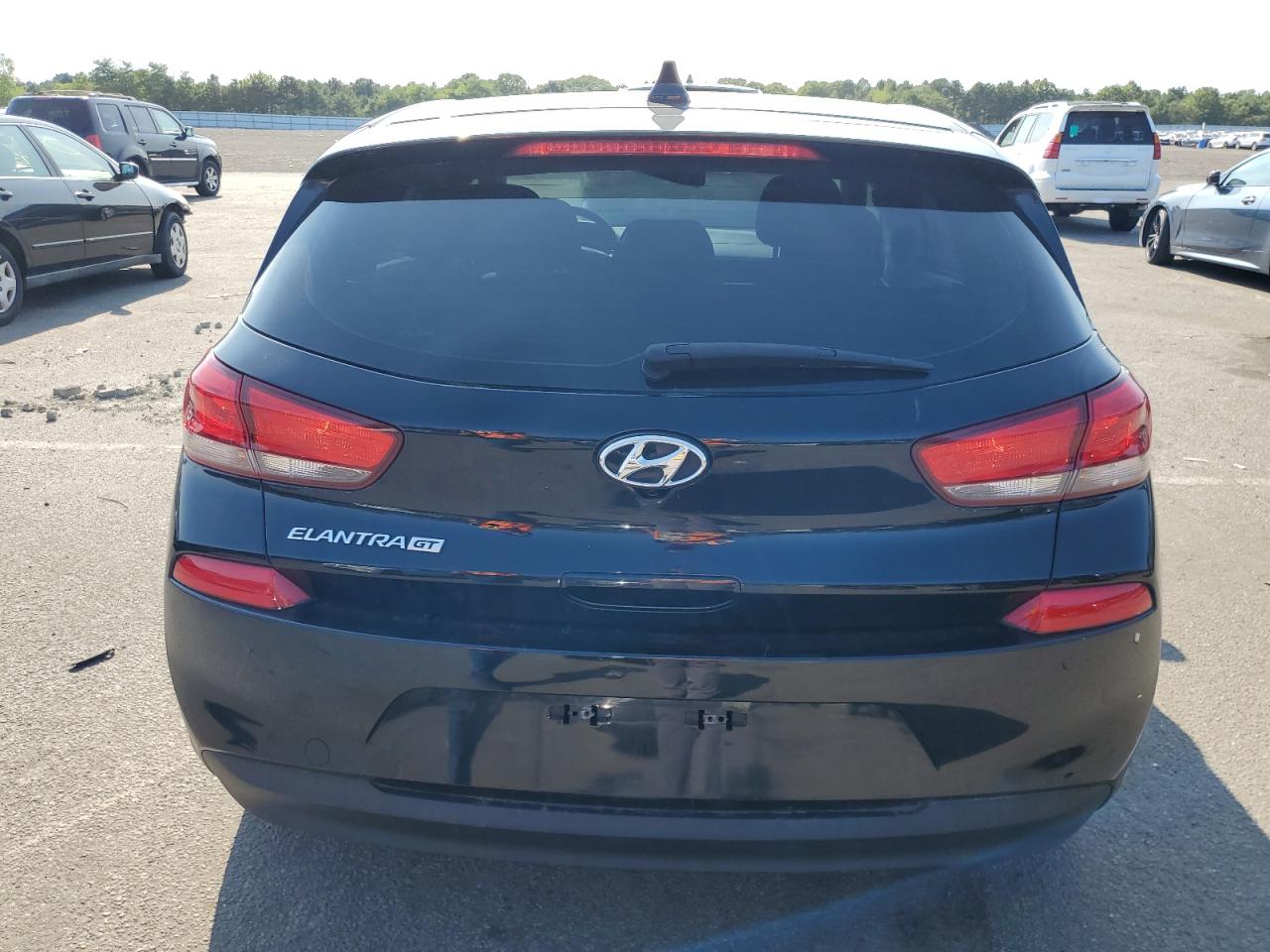 KMHH35LE1JU075536 2018 Hyundai Elantra Gt