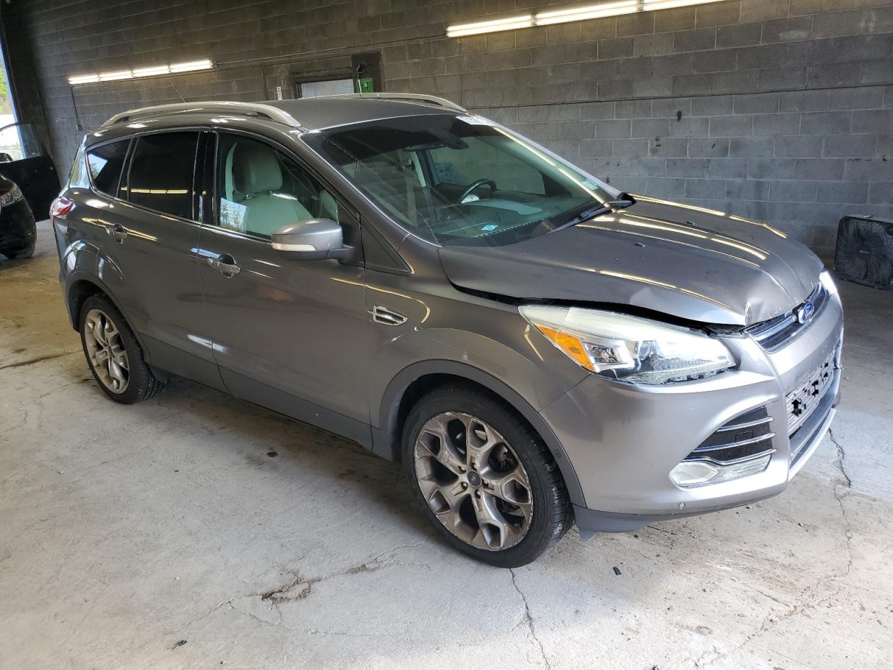 1FMCU9J94EUA57476 2014 Ford Escape Titanium