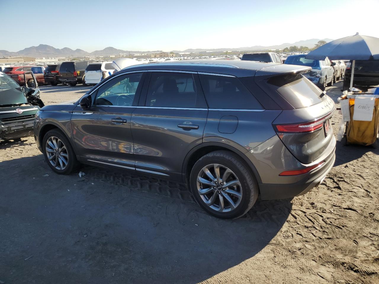 2022 Lincoln Corsair - Image 2