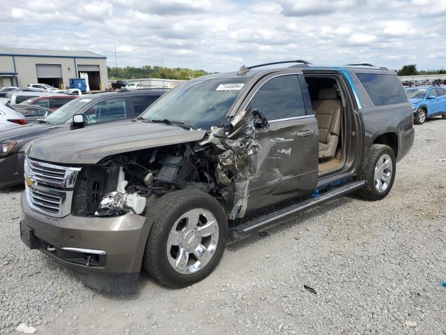 Parquets CHEVROLET SUBURBAN 2016 Szary