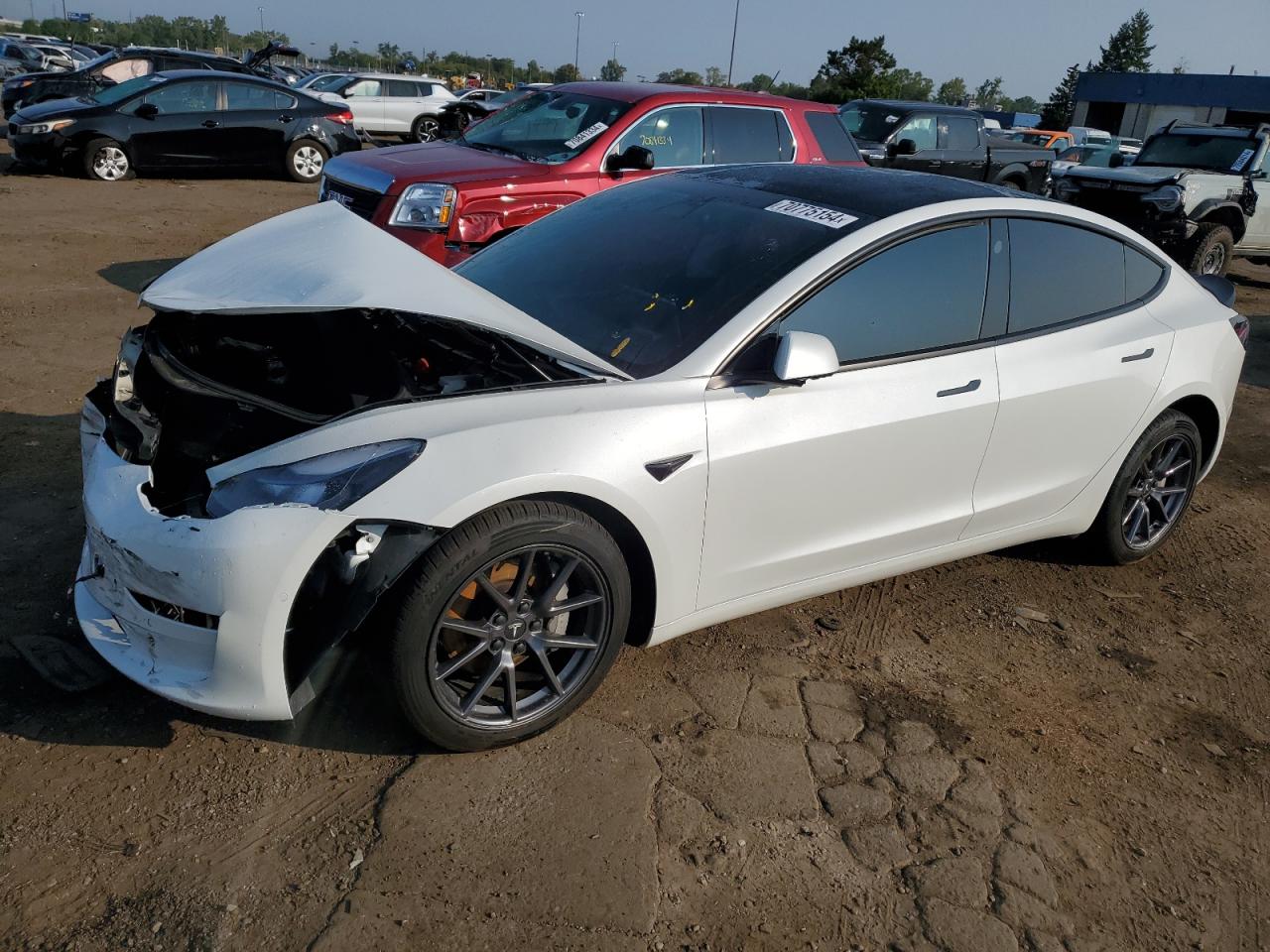 VIN 5YJ3E1EB1NF120588 2022 TESLA MODEL 3 no.1