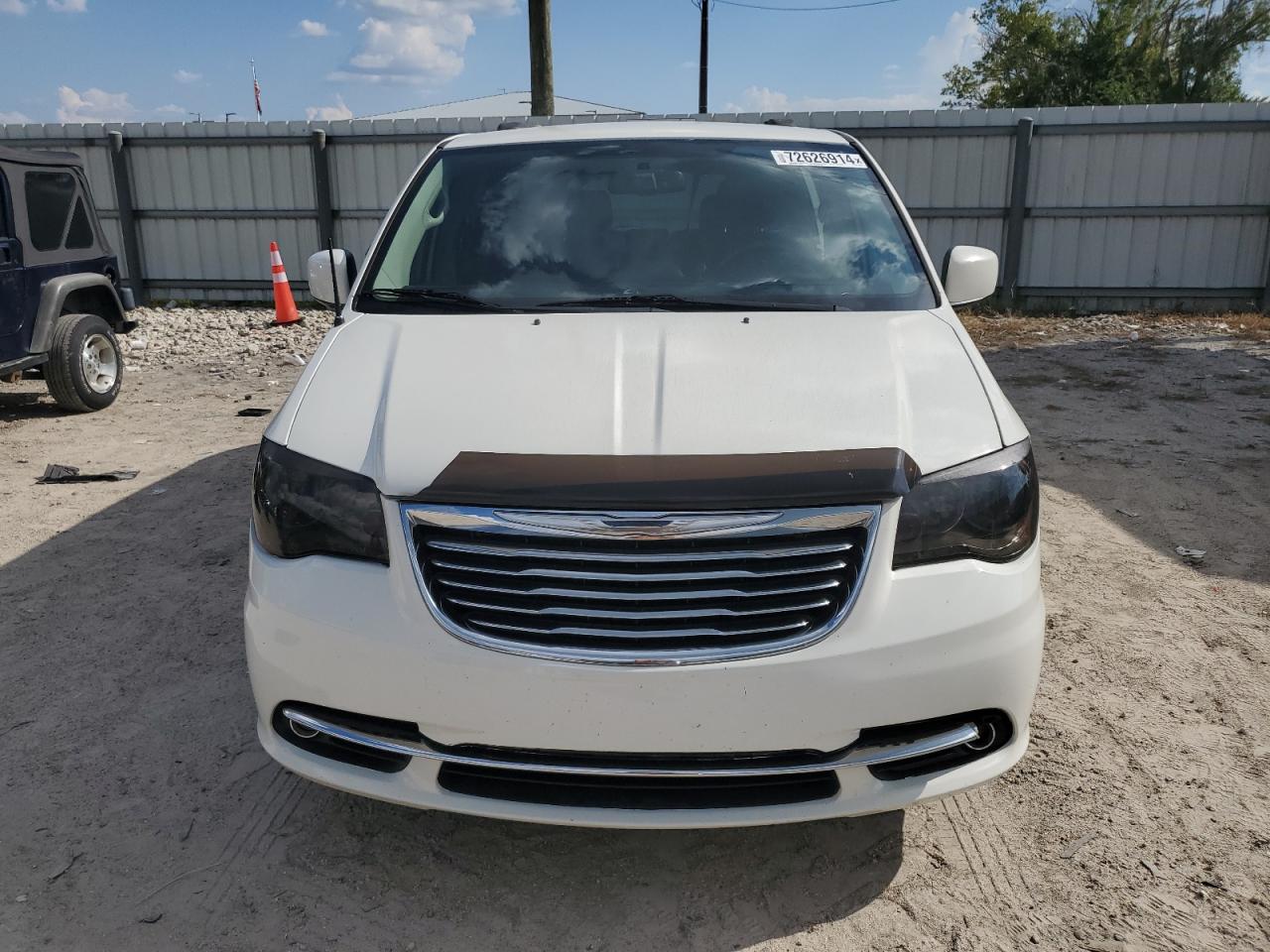 2012 Chrysler Town & Country - Image 5