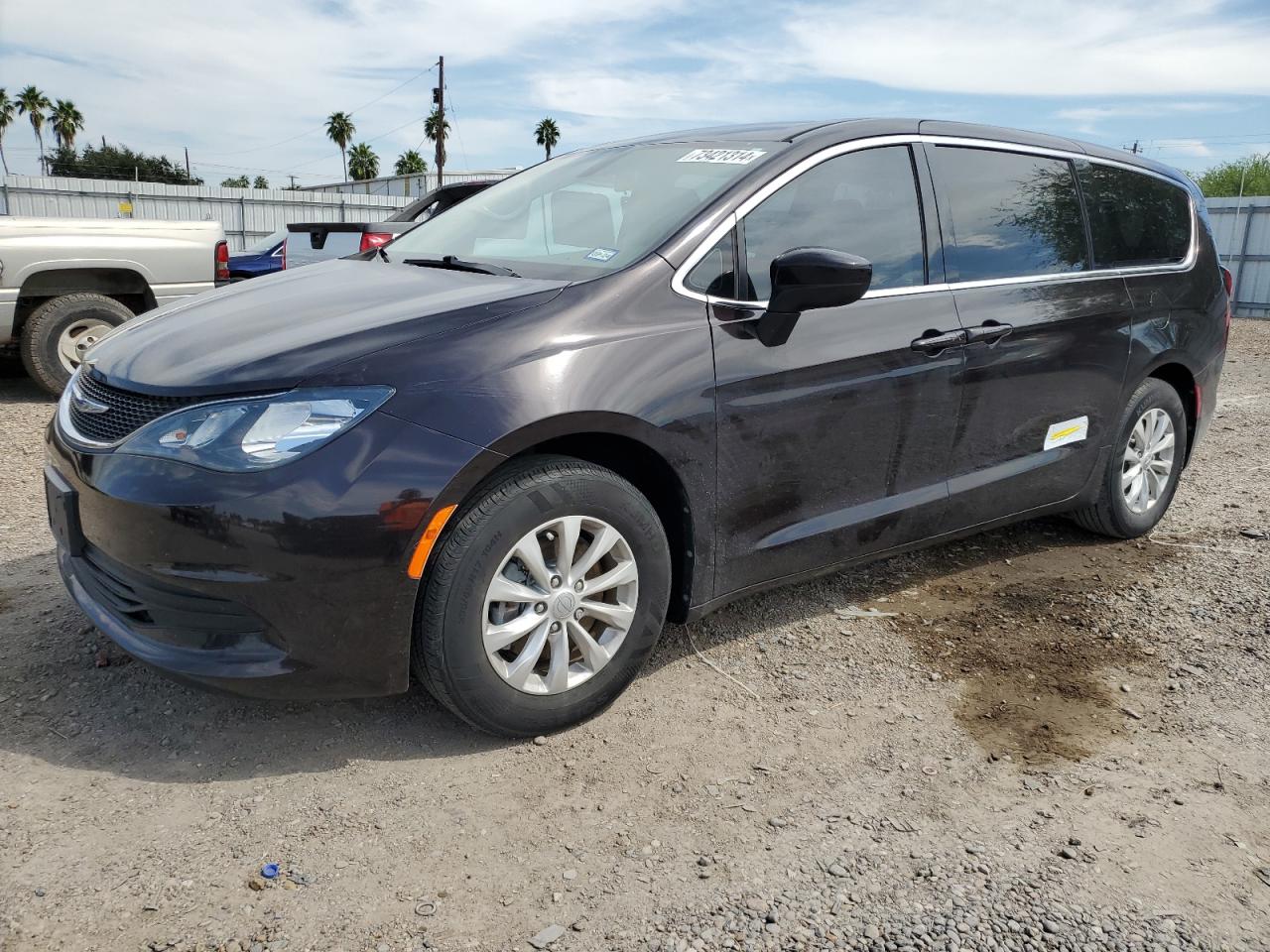 2C4RC1CG3KR525916 2019 Chrysler Pacifica Lx