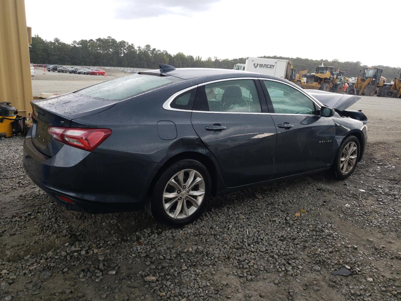 2019 Chevrolet Malibu - Image 3