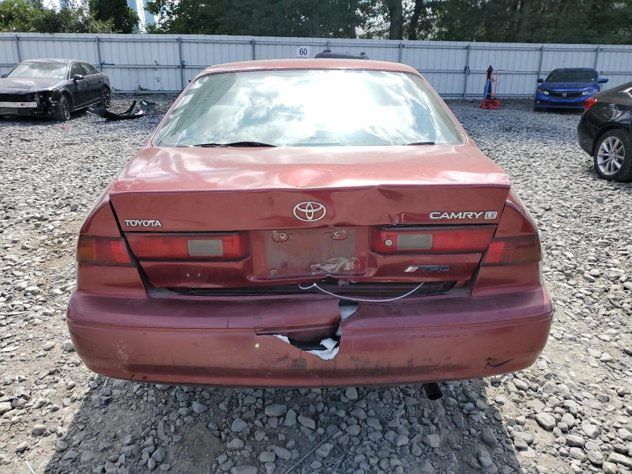 1999 Toyota Camry Ce VIN: 4T1BG22K4XU565106 Lot: 70165384