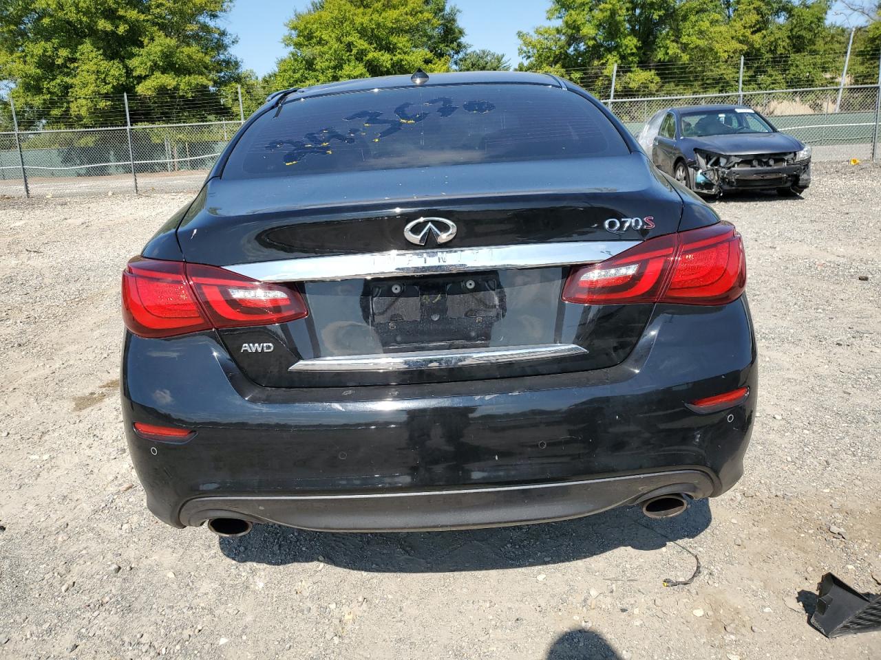 2015 Infiniti Q70 3.7 VIN: JN1BY1AR7FM561627 Lot: 69913194