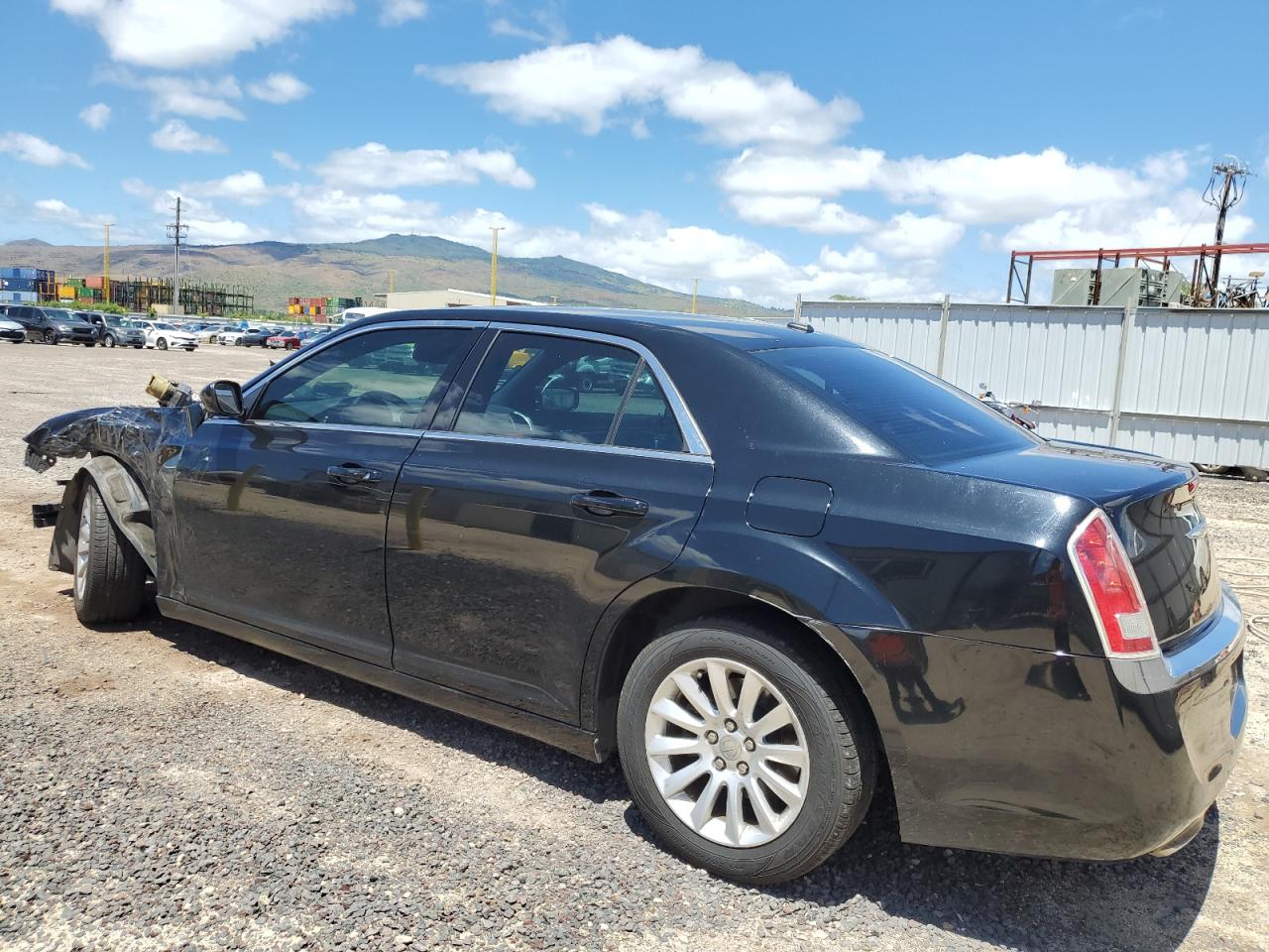 VIN 2C3CCAAGXDH588260 2013 CHRYSLER 300 no.2