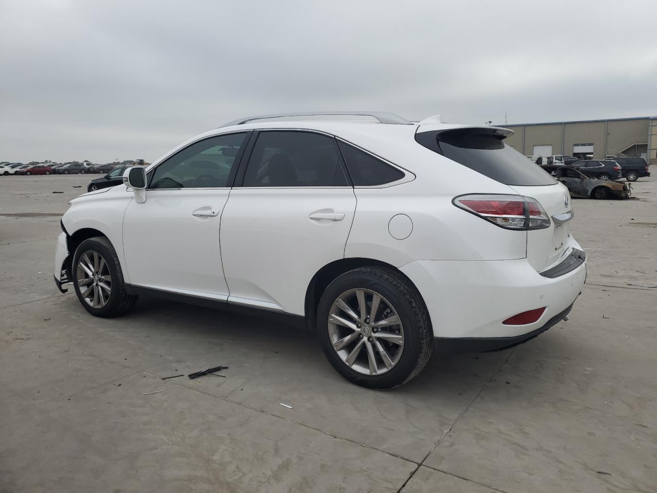 2T2ZK1BA1FC169726 2015 LEXUS RX - Image 2