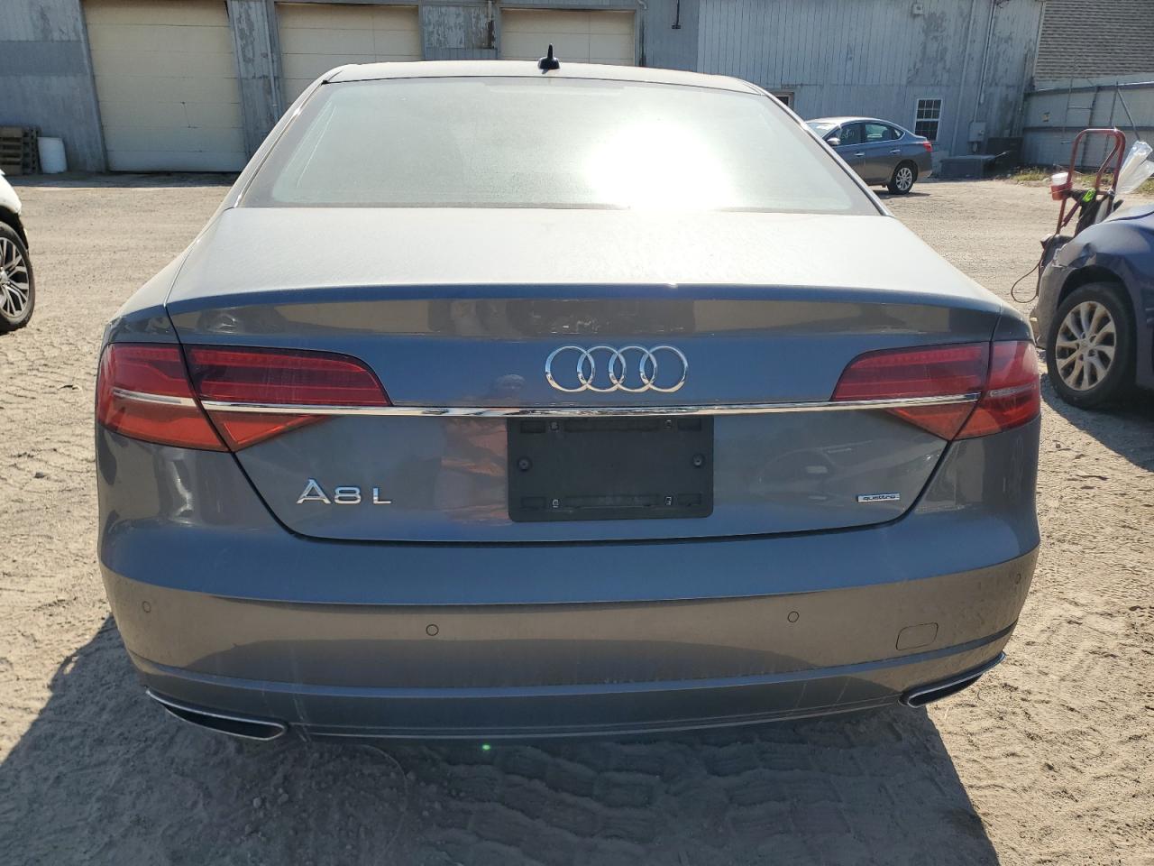 WAU44AFD4JN000655 2018 Audi A8 L Quattro