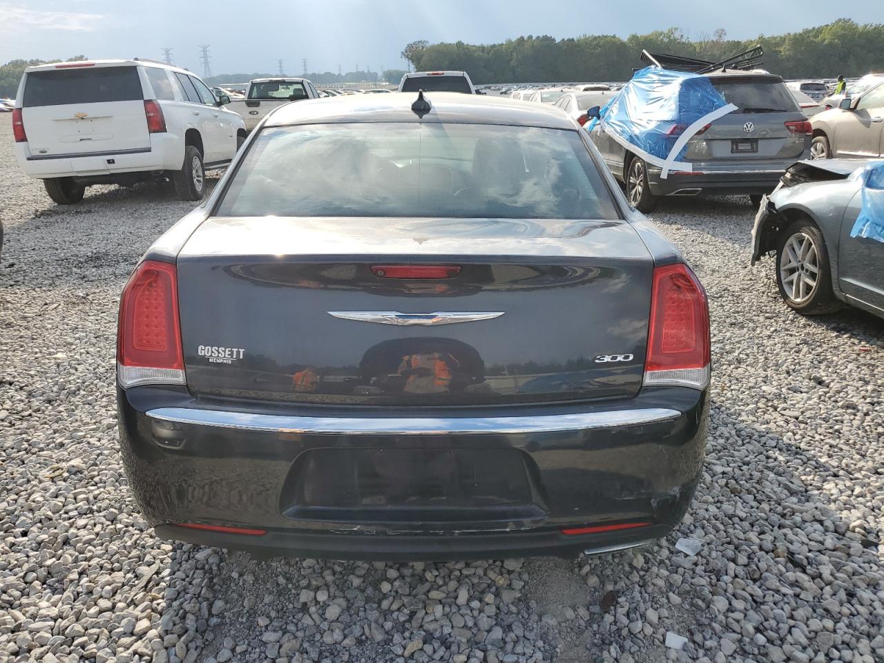 2015 Chrysler 300 Limited VIN: 2C3CCAAG7FH809431 Lot: 72594594