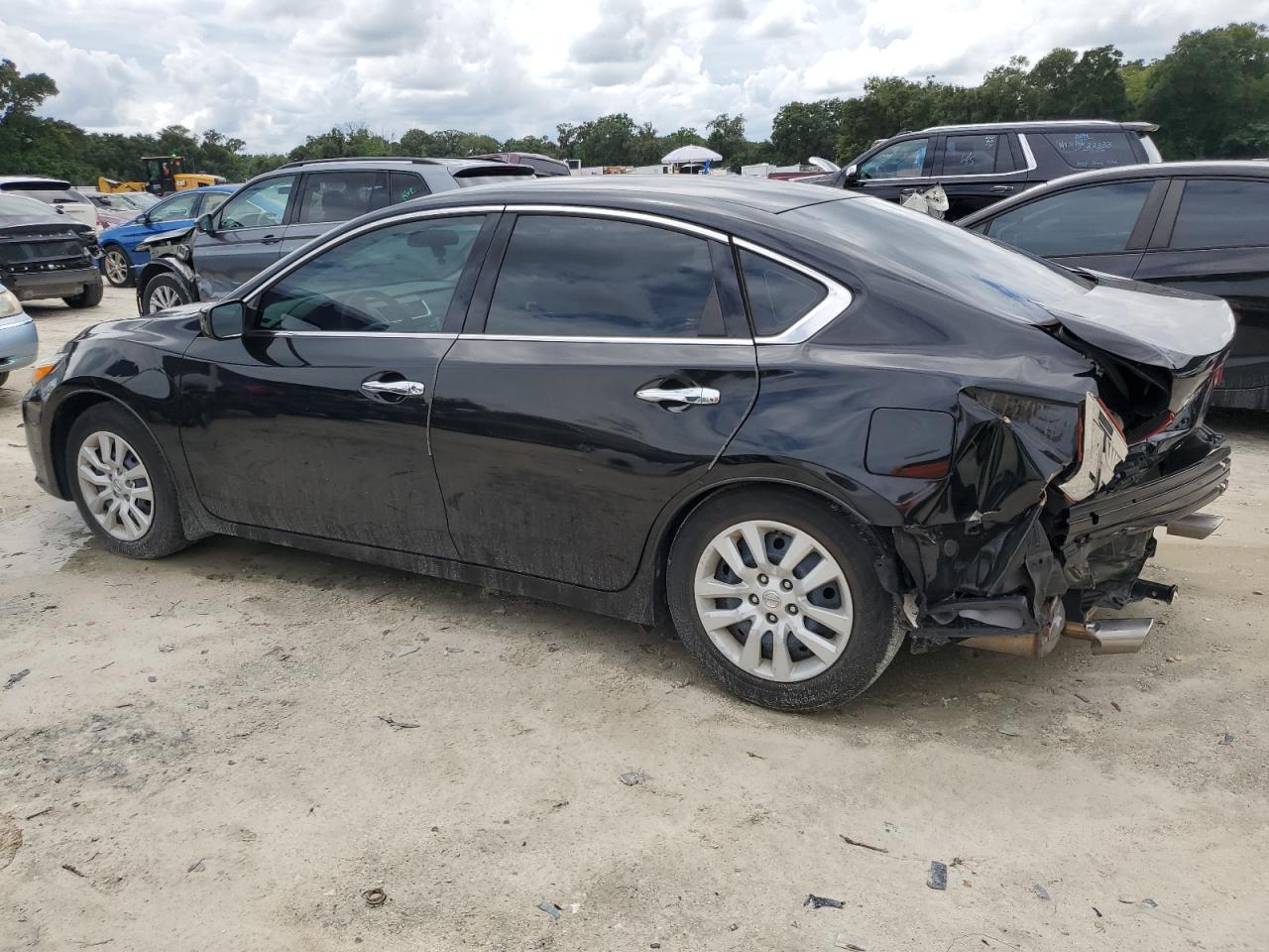 1N4AL3AP1HC212351 2017 NISSAN ALTIMA - Image 2