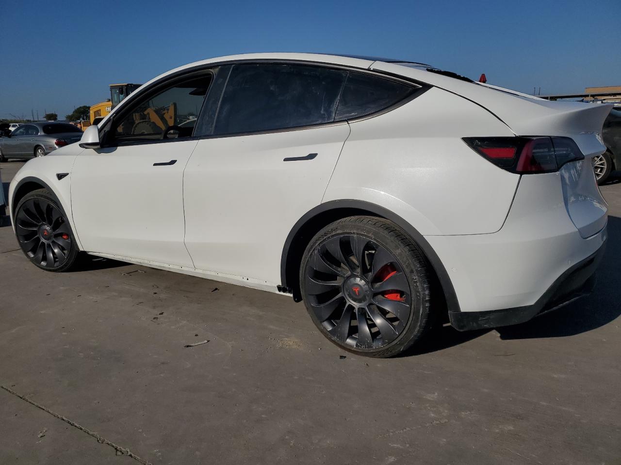 7SAYGDEF2NF454149 2022 TESLA MODEL Y - Image 2