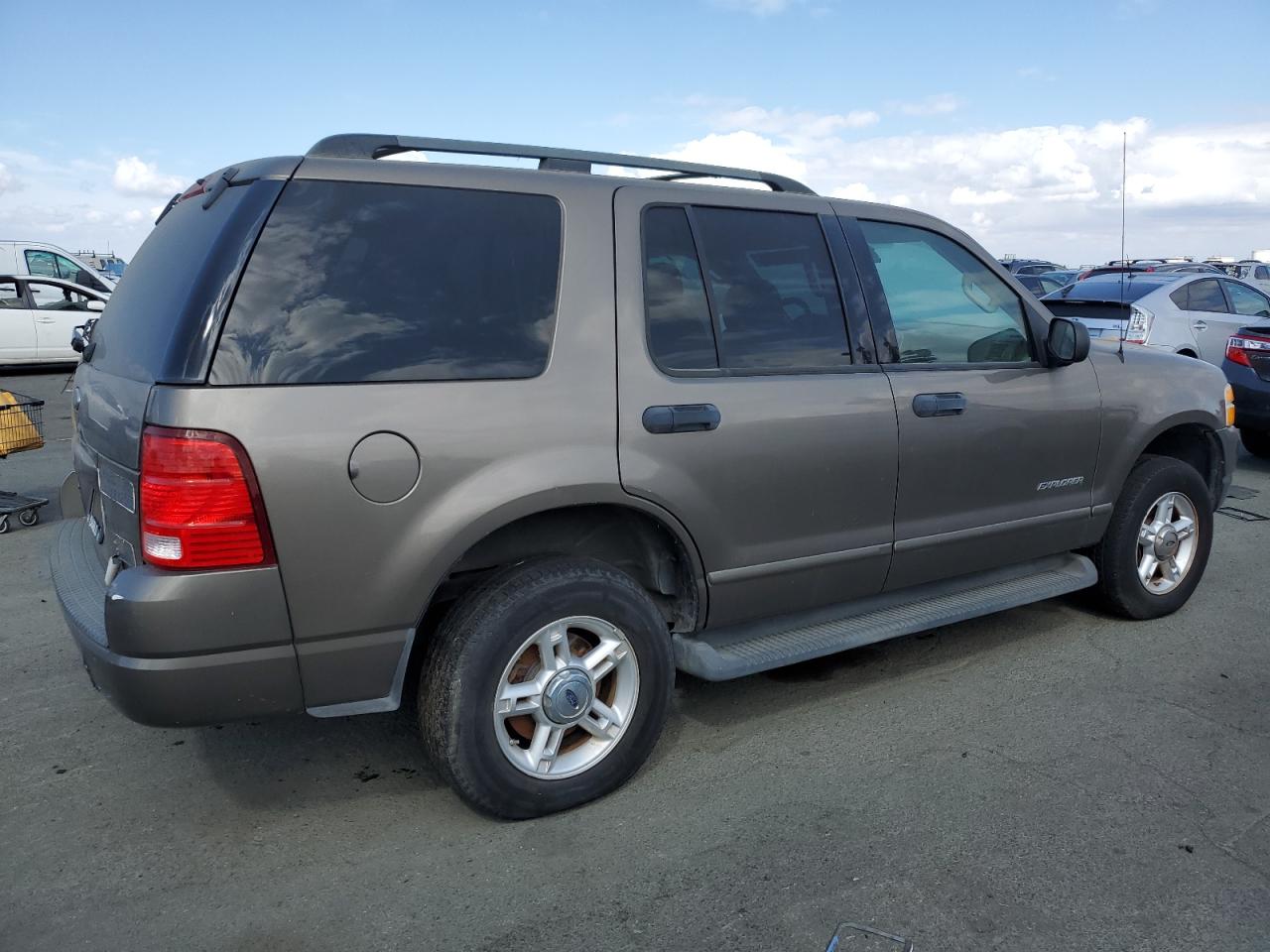 2004 Ford Explorer Xlt VIN: 1FMZU73E54UC06615 Lot: 71686384