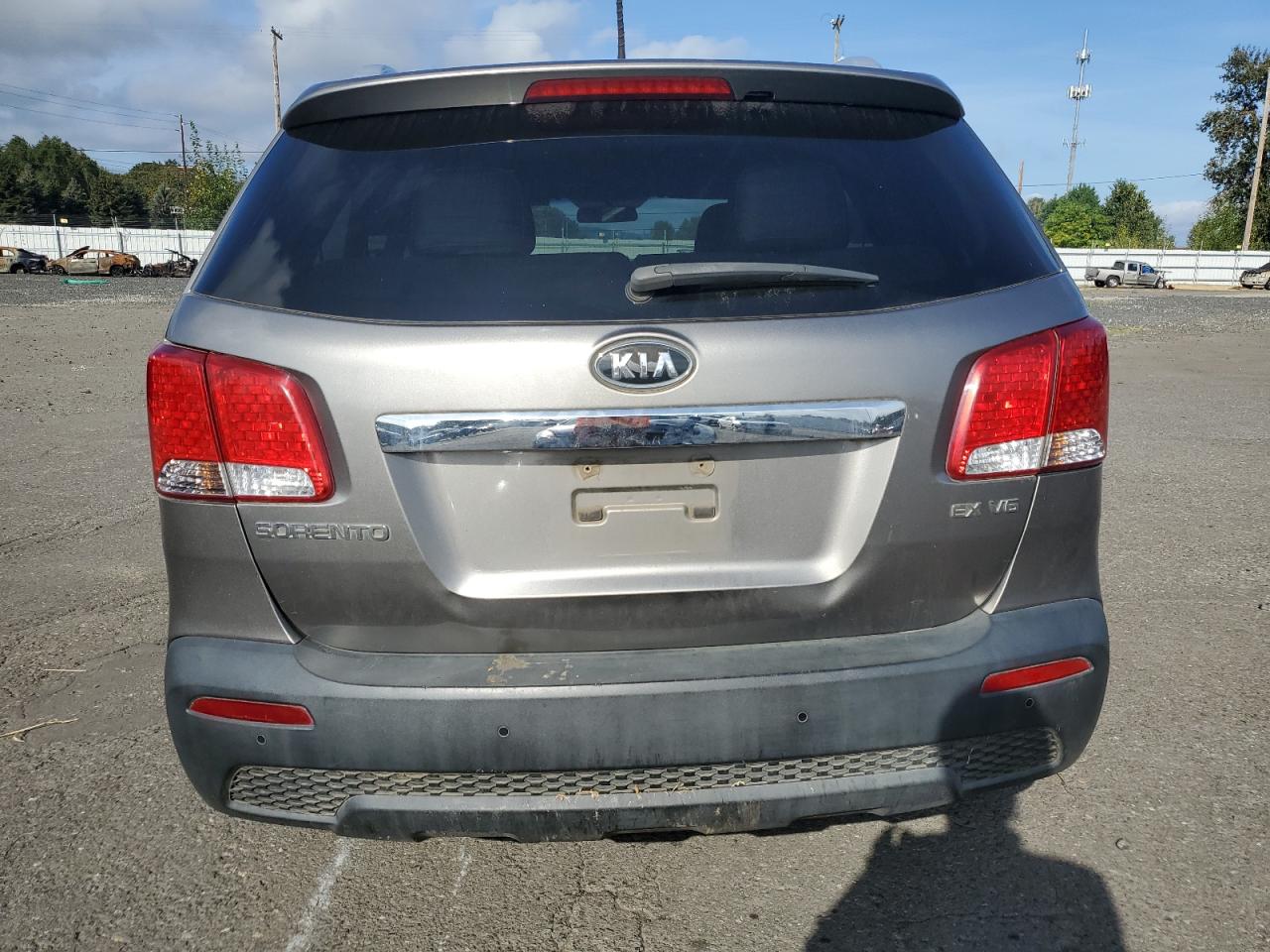 2011 Kia Sorento Ex VIN: 5XYKUDA2XBG037736 Lot: 71579154