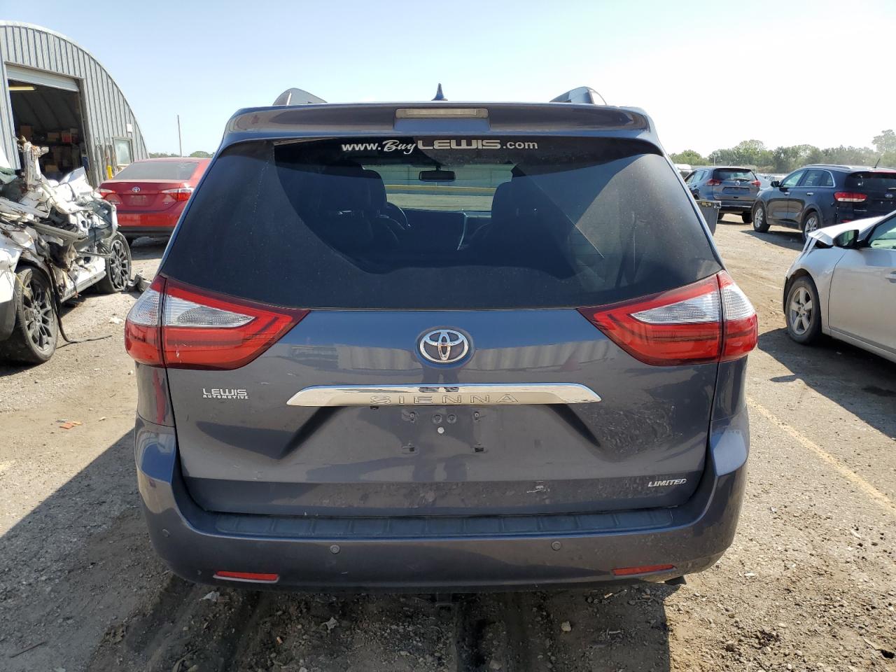 5TDYZ3DCXHS798286 2017 Toyota Sienna Xle