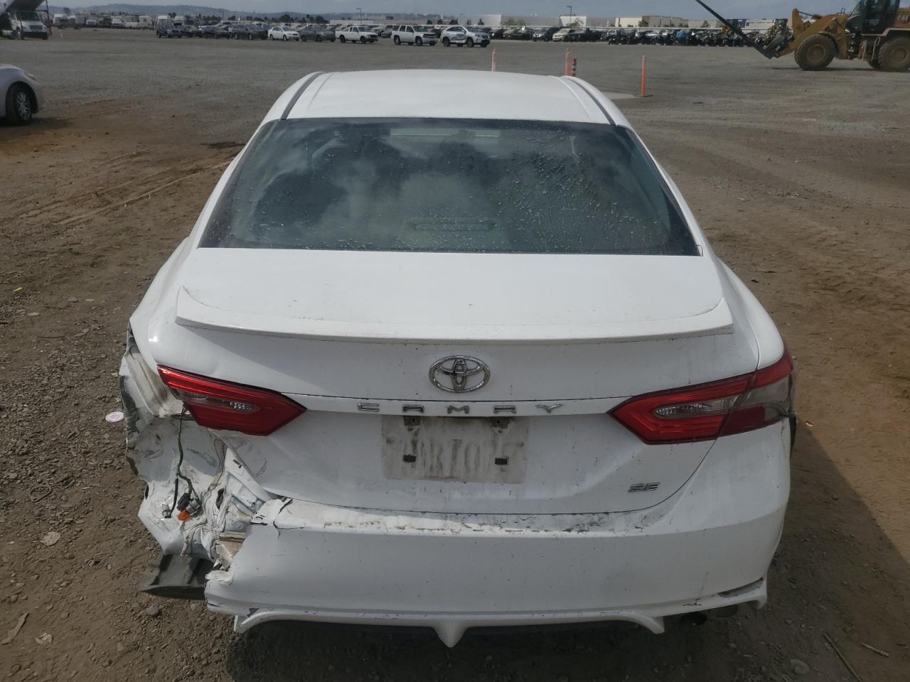 4T1B11HK8JU126713 2018 Toyota Camry L