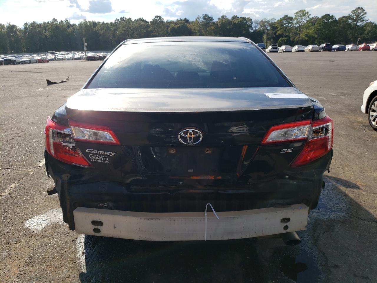 2014 Toyota Camry - Image 6