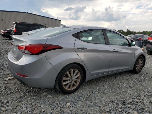  HYUNDAI ELANTRA 2015 Srebrny