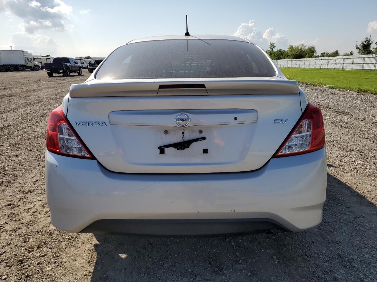 3N1CN7AP9GL885267 2016 Nissan Versa S