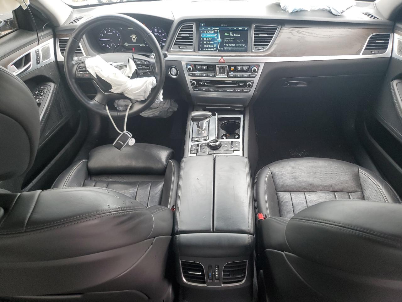 KMHGN4JE0JU235280 2018 Genesis G80 Base