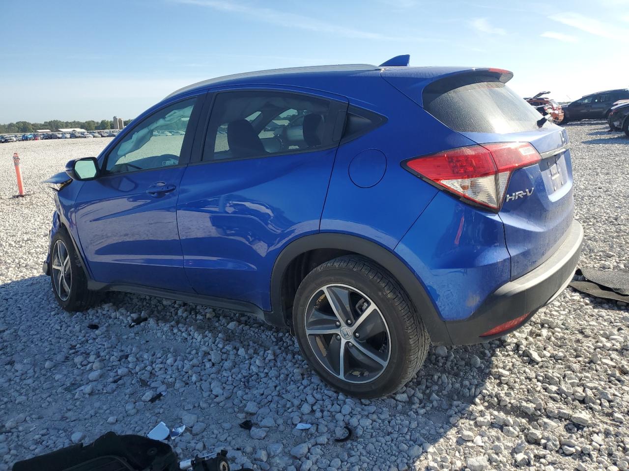 3CZRU5H59NM732215 Honda HR-V EX 2