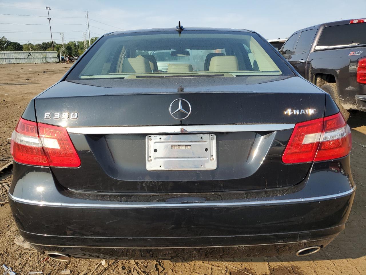 WDDHF8HB6AA107352 2010 Mercedes-Benz E 350 4Matic