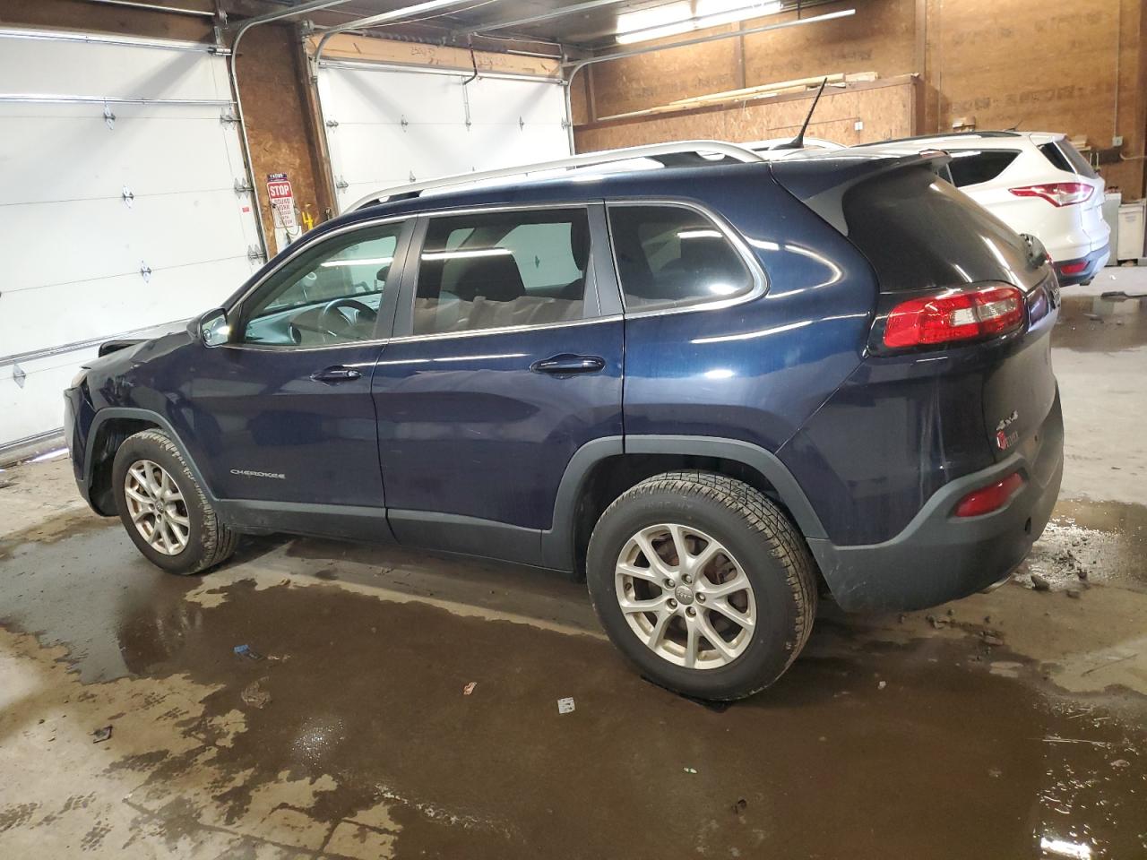 2014 Jeep Grand Cherokee - Image 2