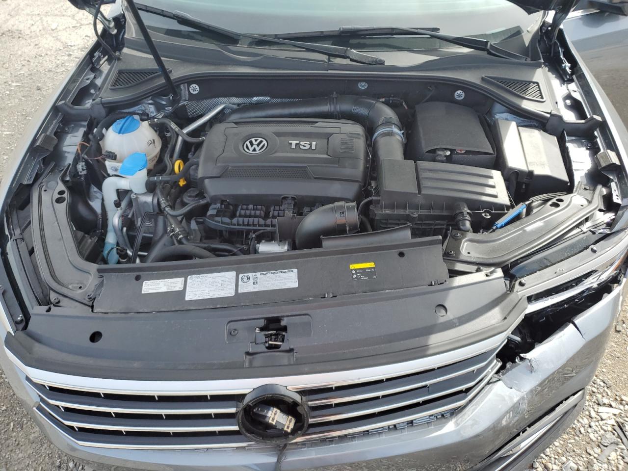 1VWGT7A38HC069047 2017 Volkswagen Passat Se