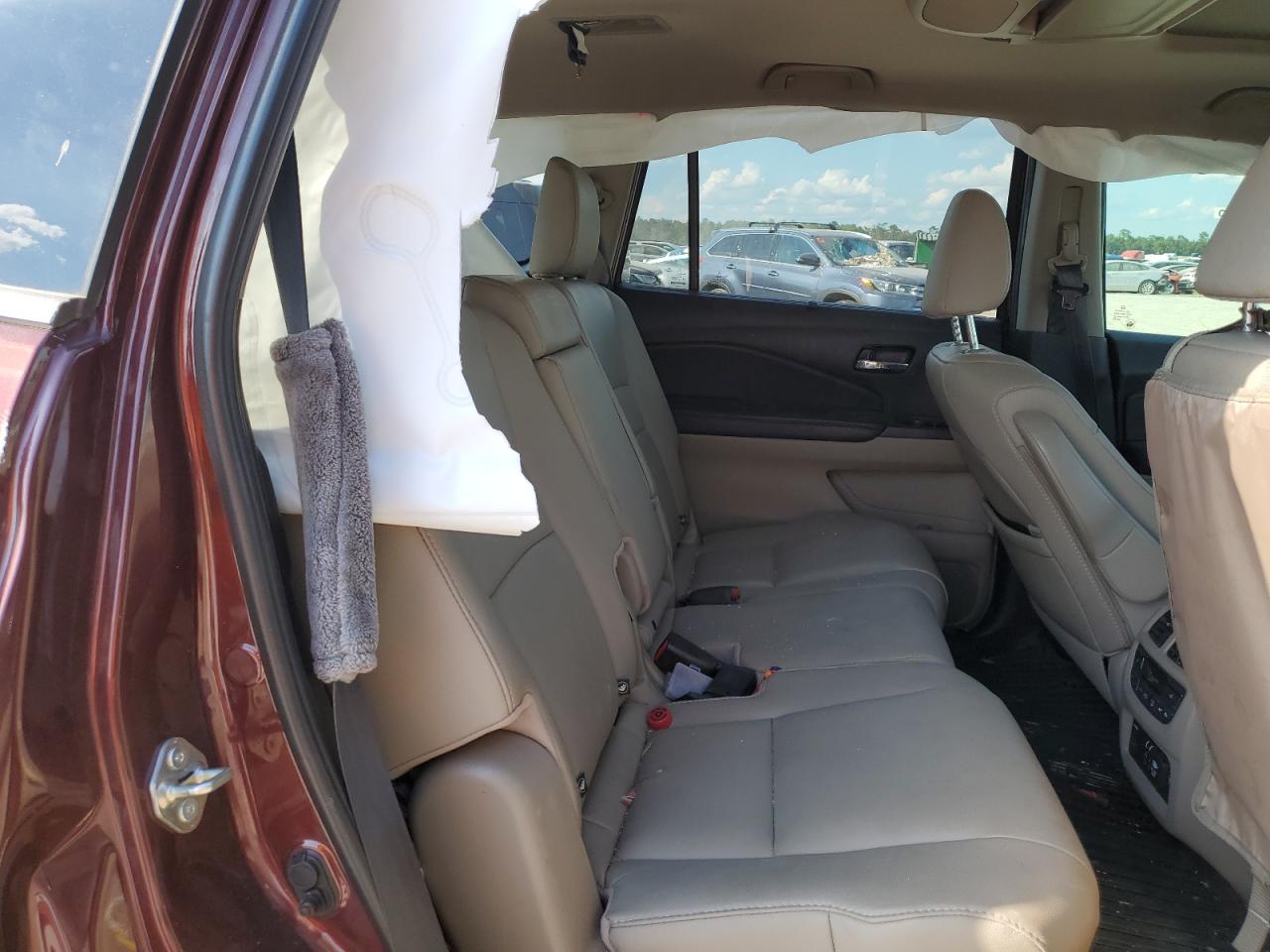 2020 Honda Pilot - Image 11