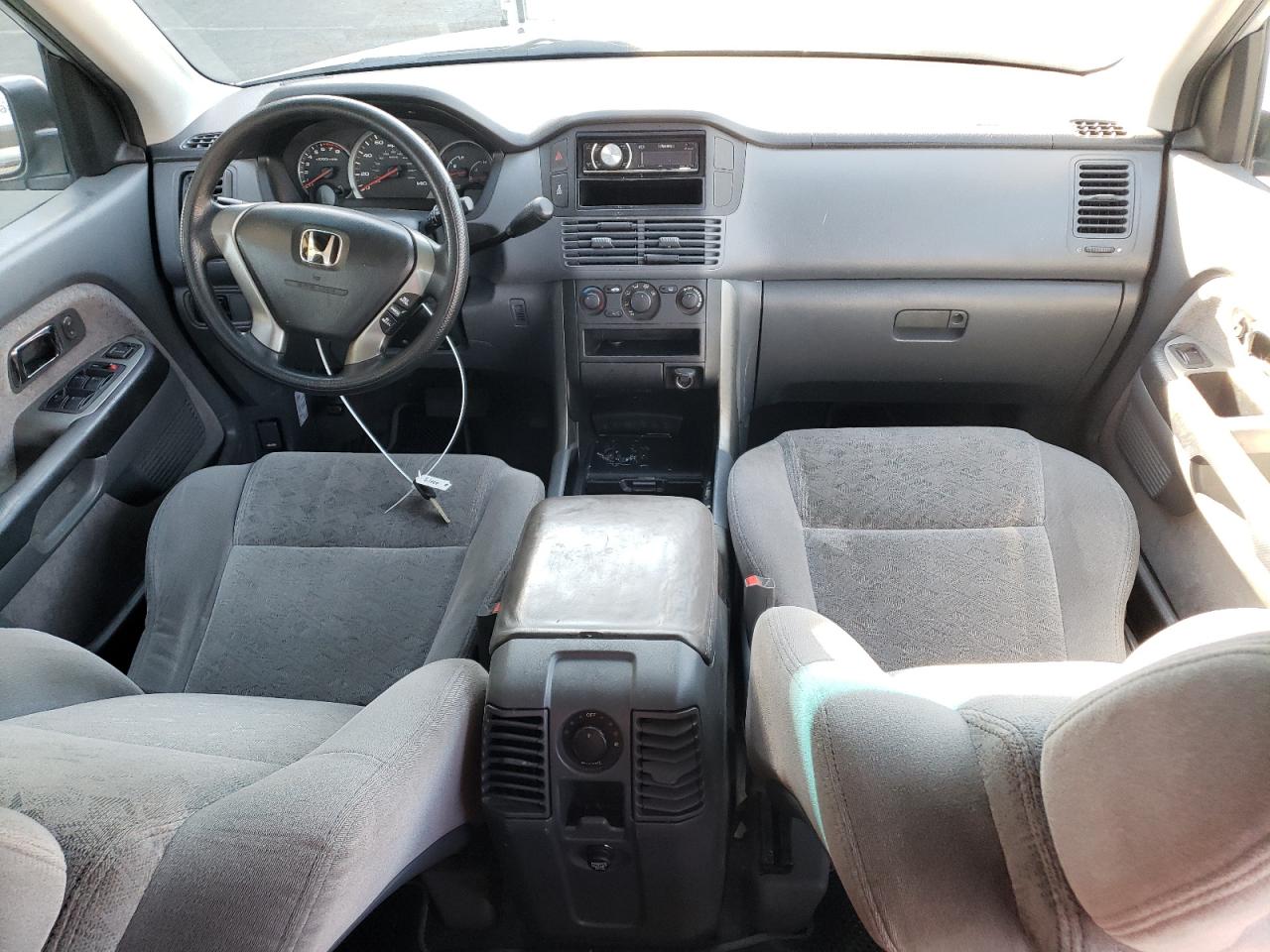 2004 Honda Pilot Lx VIN: 2HKYF18184H604165 Lot: 72762254