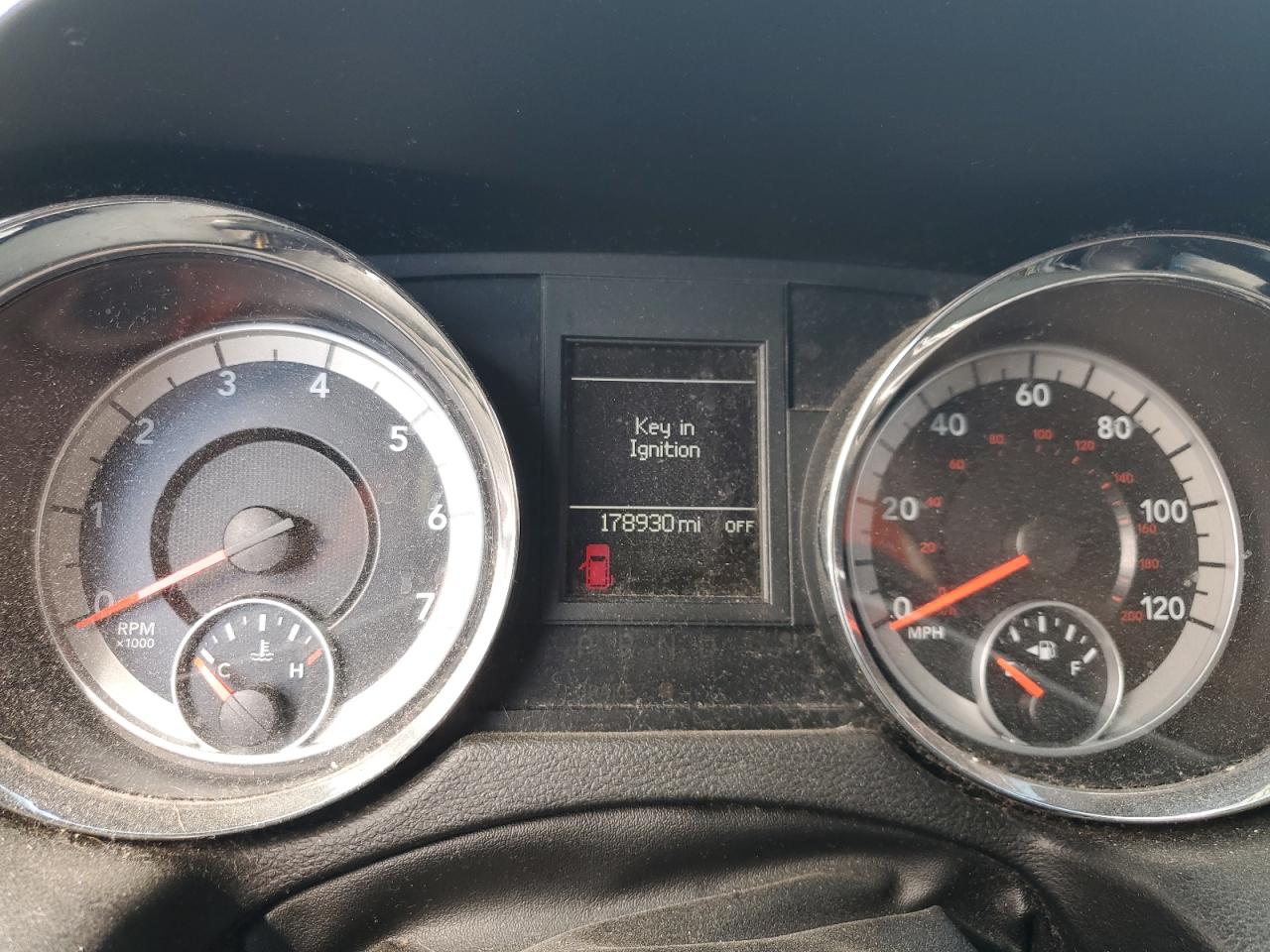 2013 Dodge Grand Caravan R/T VIN: 2C4RDGEG2DR752580 Lot: 70311804