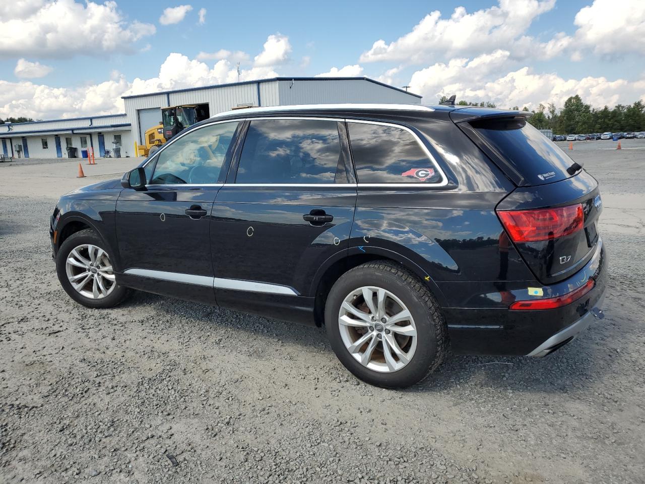 WA1LAAF75HD027407 2017 AUDI Q7 - Image 2