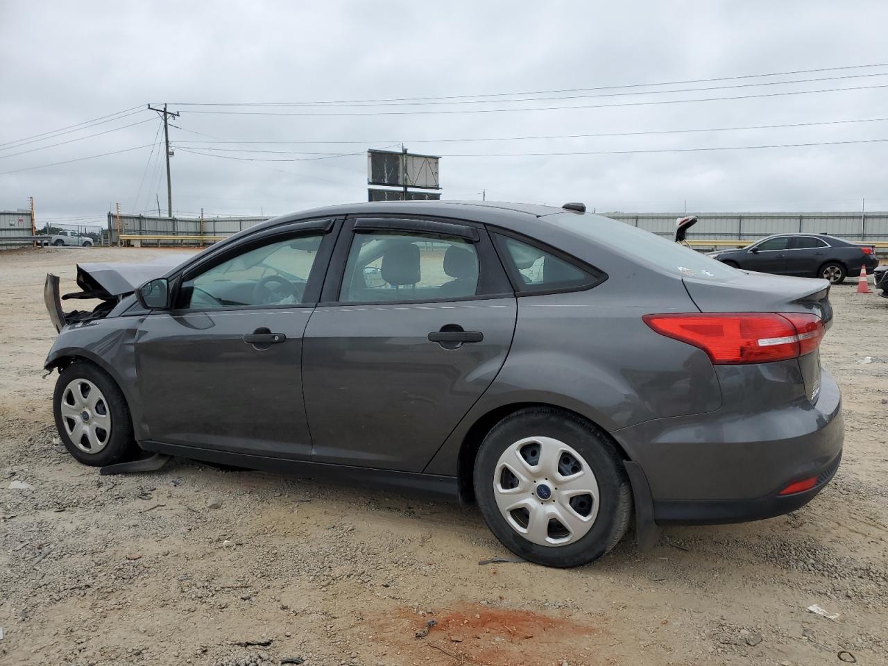 1FADP3E21GL207617 2016 FORD FOCUS - Image 2